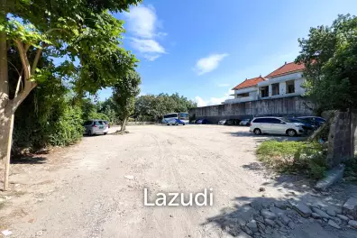 EXPANSIVE BEACHFRONT OPPORTUNITY IN VIBRANT KUTA