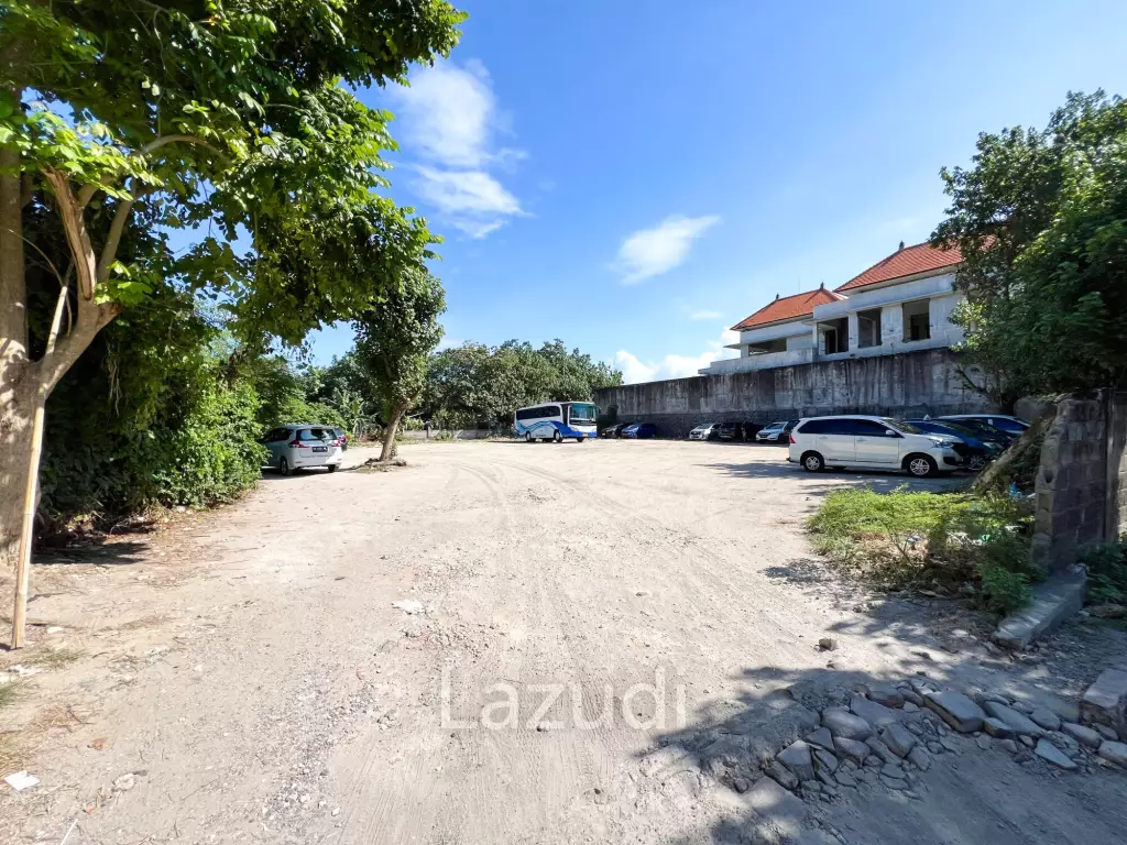 EXPANSIVE BEACHFRONT OPPORTUNITY IN VIBRANT KUTA