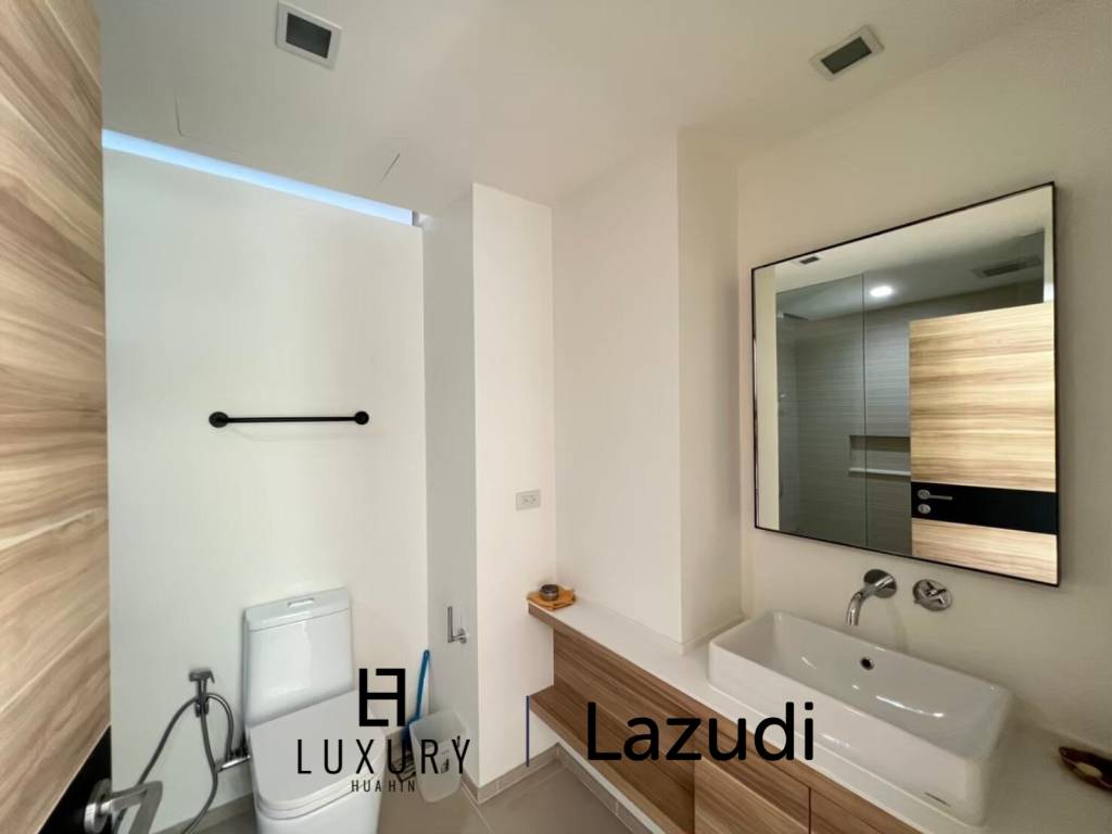 WAN VAYLA CONDO: Luxurious 2-Bed Beachfront Condo