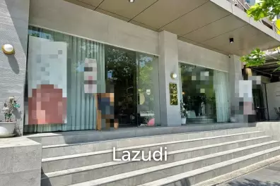 BUSINESS FOR SALES: Premium Salon in Silom