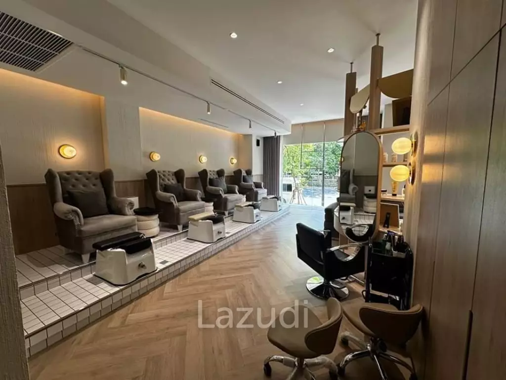 BUSINESS FOR SALES: Premium Salon in Silom