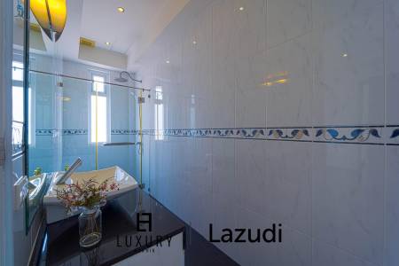 1,080 metro cuadrado 6 ` 8 Baño Villa de Venta