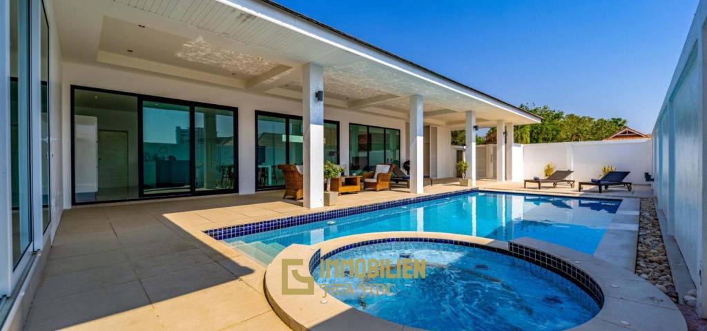 Luxueuse villa de 2 étages avec piscine : 4 chambres et maison d'hôtes de 2 chambres