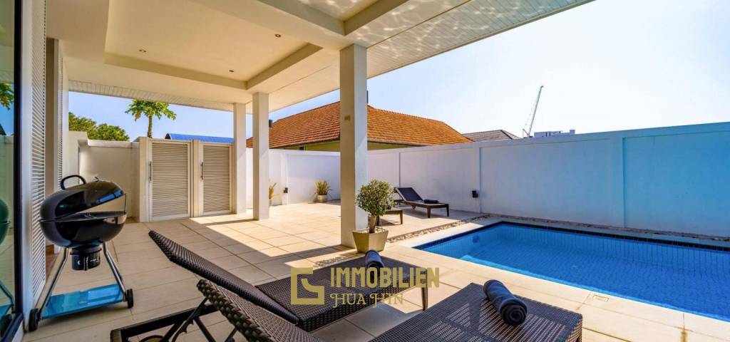 Luxurious 2 Story Pool Villa: 4 Bedrooms Plus 2 Bedroom Guest House