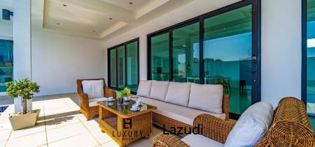 Luxurious 2 Story Pool Villa: 4 Bedrooms Plus 2 Bedroom Guest House