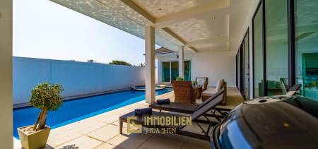 Luxurious 2 Story Pool Villa: 4 Bedrooms Plus 2 Bedroom Guest House