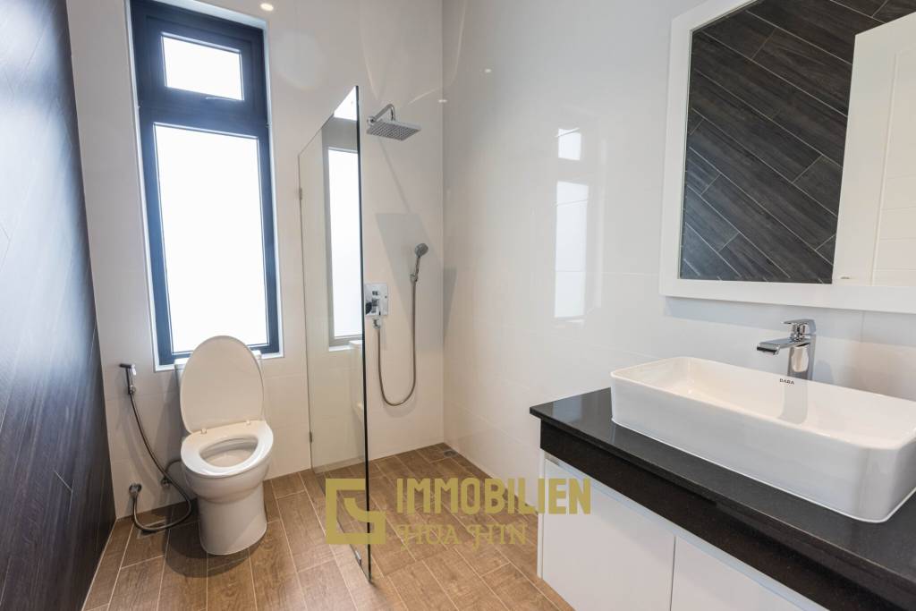 650 metro cuadrado 3 ` 3 Baño Villa de Venta