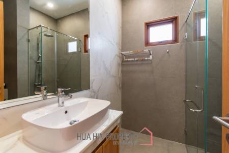 Beautiful luxury pool villa ready to move close to town