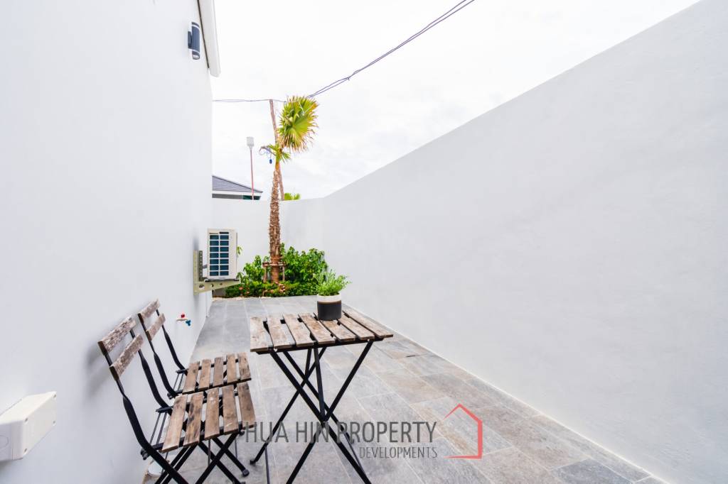 Beautiful luxury pool villa ready to move close to town