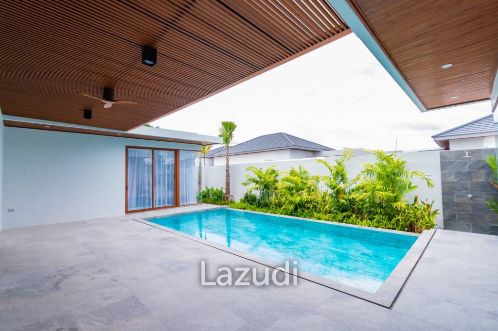 New luxury 3 bed pool villa close to town