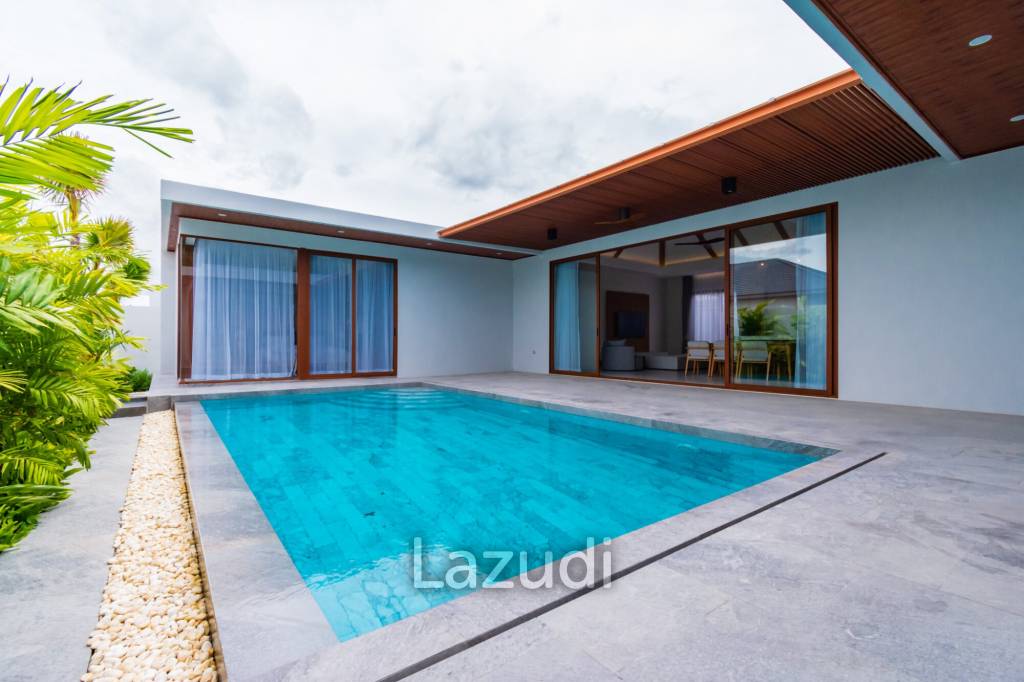 New luxury 3 bed pool villa close to town