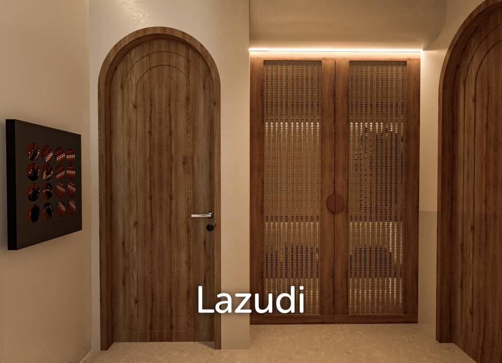 CONTEMPORARY VILLA IN BUSTLING BATU BOLONG