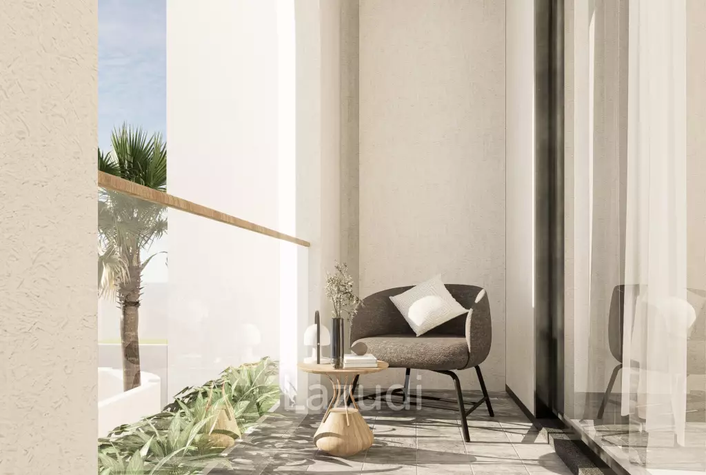 CONTEMPORARY VILLA IN BUSTLING BATU BOLONG
