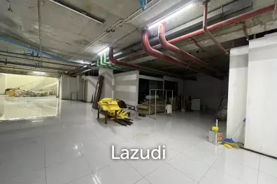 Ultra Luxury Retail Space Near Phromphong BTS Bangkok
