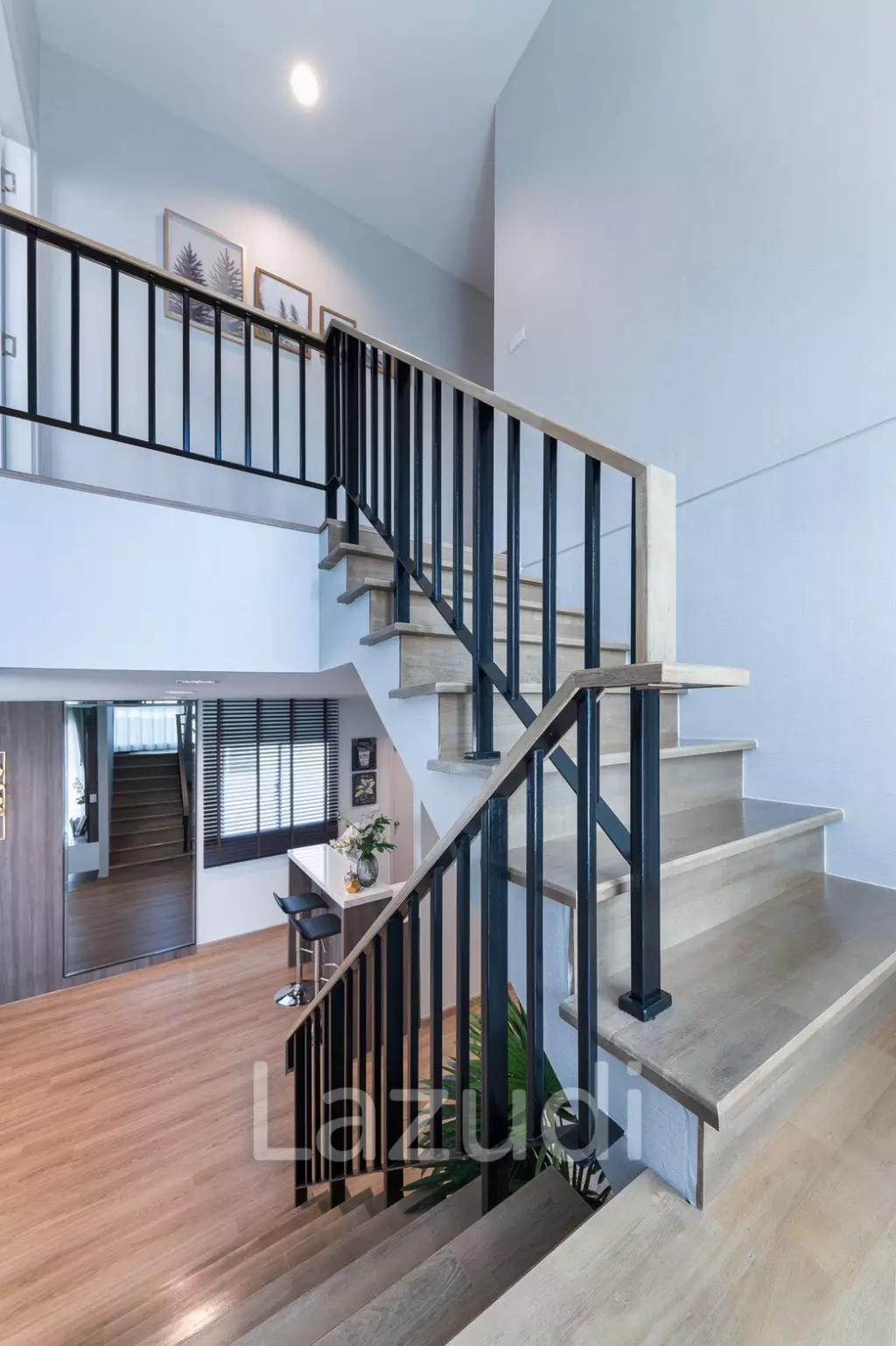 4 Beds 4 Baths 250 SQ.M La Vallee Residence