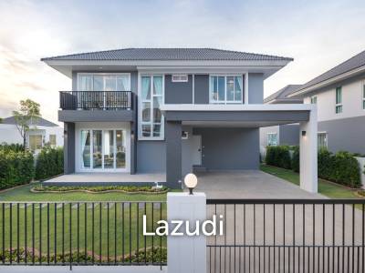 4 Beds 4 Baths 250 SQ.M La Vallee Residence