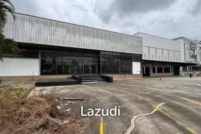 Showroom with workshop for rent in Srinakarin 34