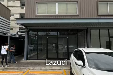 Premium Retail space for rent in Rama 4