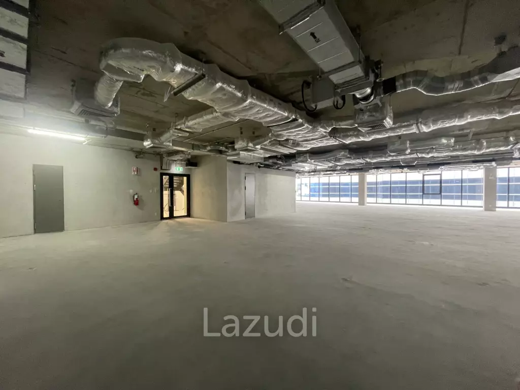 Prime Retail Space on Sukhumvit Road Bangkok