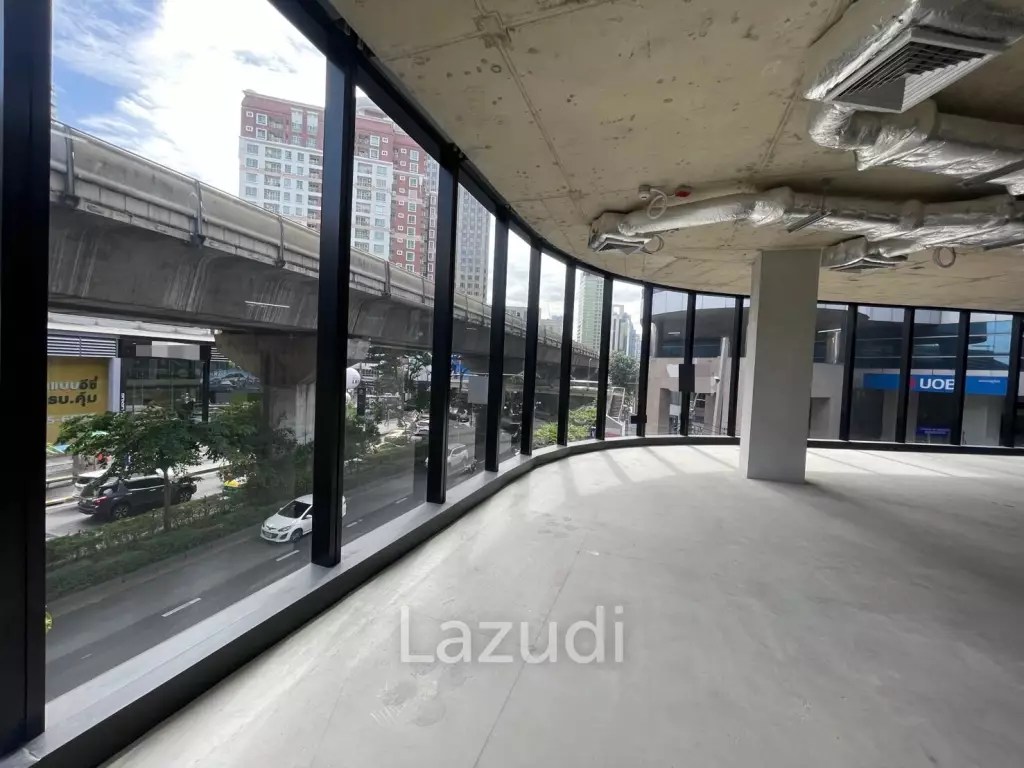 Prime Retail Space on Sukhumvit Road Bangkok