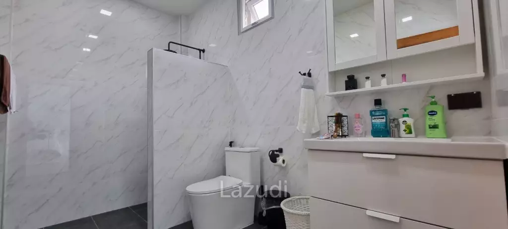 3 Beds 6 Baths 504 SQ.M. Sinthaweesap Village