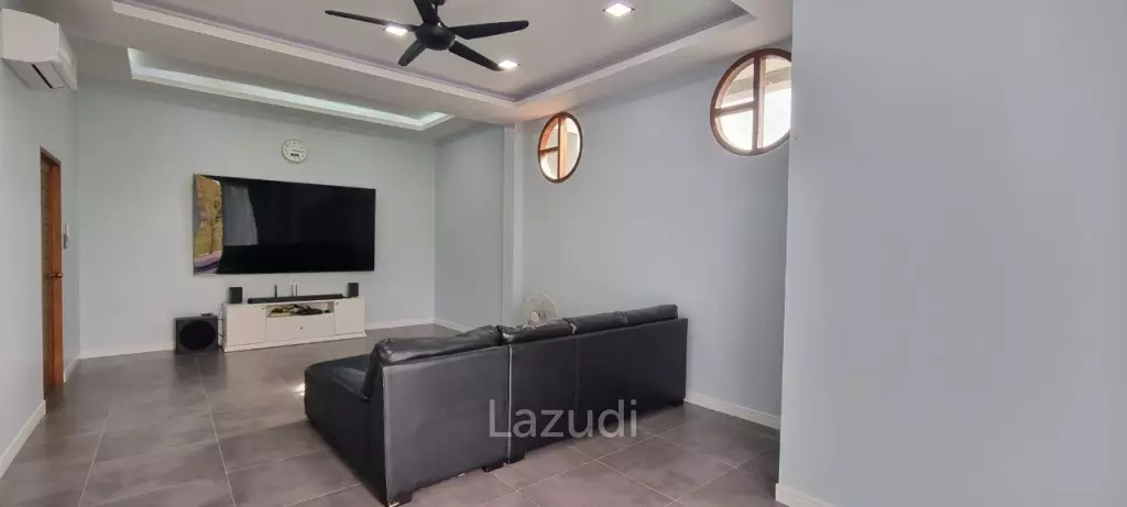 3 Beds 6 Baths 504 SQ.M. Sinthaweesap Village