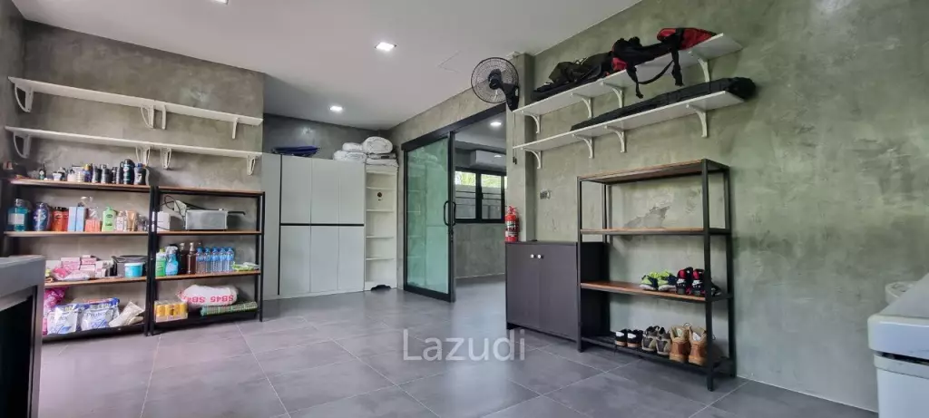 3 Beds 6 Baths 504 SQ.M. Sinthaweesap Village