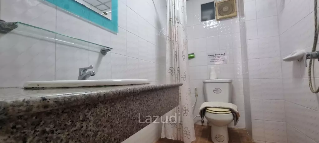 6 Rooms 8 Baths 316 SQ.M. Apartment in Pratumnak