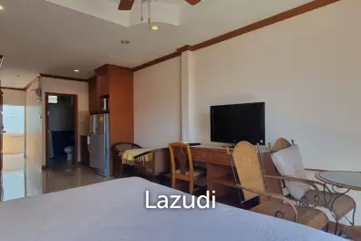 6 Rooms 8 Baths 316 SQ.M. Apartment in Pratumnak