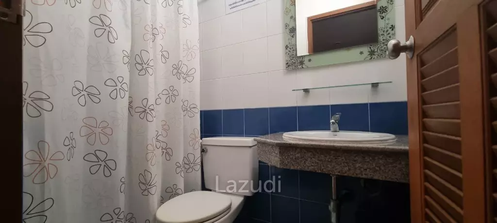 6 Rooms 8 Baths 316 SQ.M. Apartment in Pratumnak