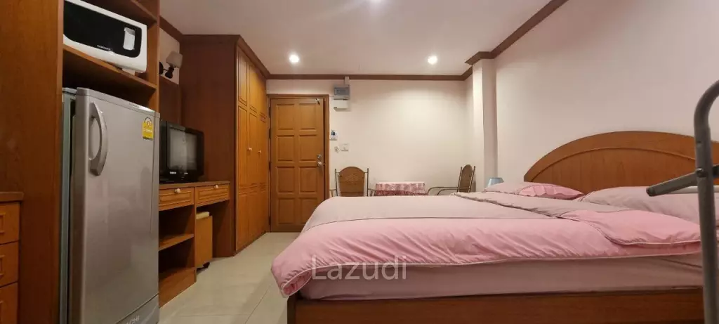6 Rooms 8 Baths 316 SQ.M. Apartment in Pratumnak