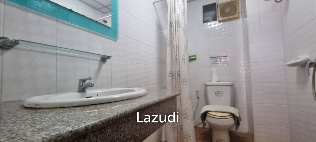 6 Rooms 8 Baths 316 SQ.M. Apartment in Pratumnak
