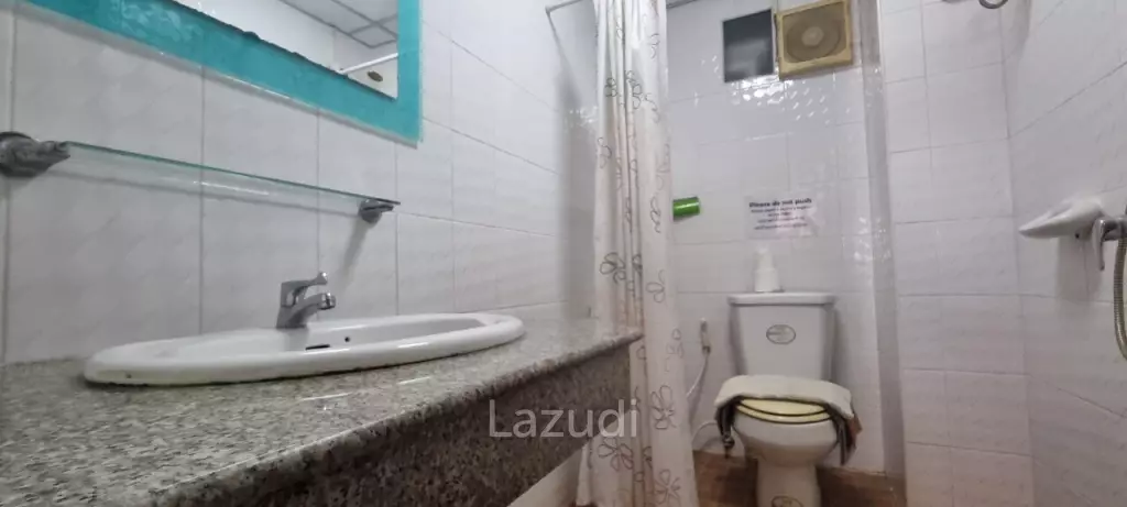 6 Rooms 8 Baths 316 SQ.M. Apartment in Pratumnak