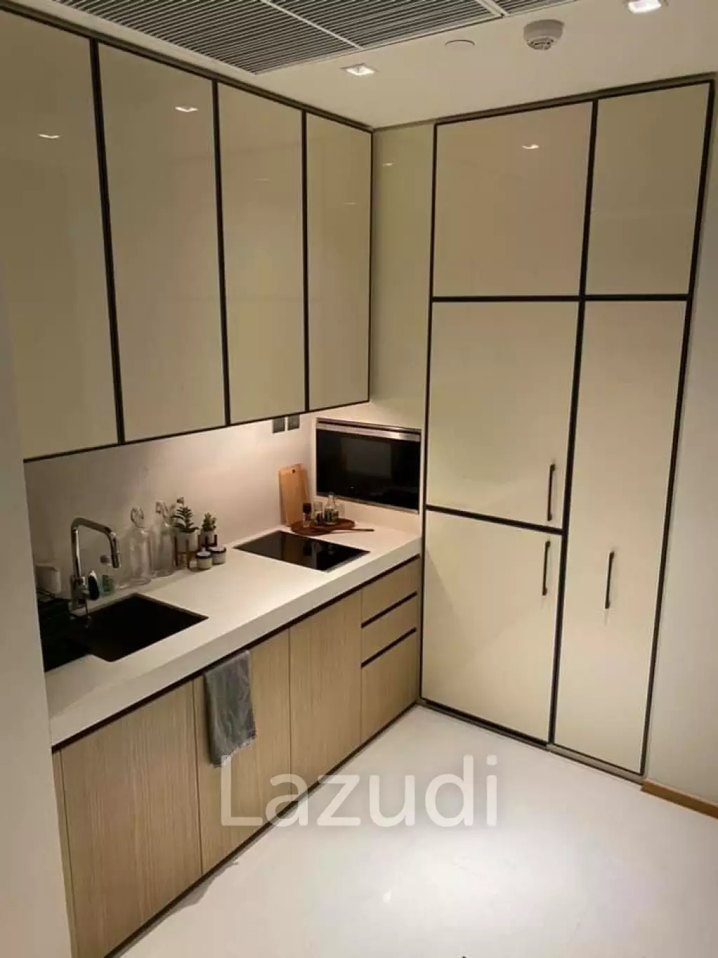 1 Bed 1 Bath 43 SQ.M BEATNIQ Sukhumvit 32