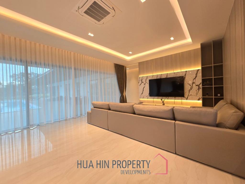 PALM HILLS HOMES  : 4 bed luxury pool villa with Lifetime Golf Membership