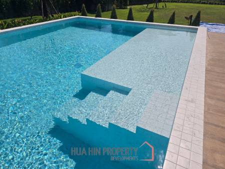 PALM HILLS HOMES  : 4 bed luxury pool villa with Lifetime Golf Membership