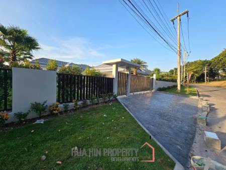 PALM HILLS HOMES  : 4 bed luxury pool villa with Lifetime Golf Membership