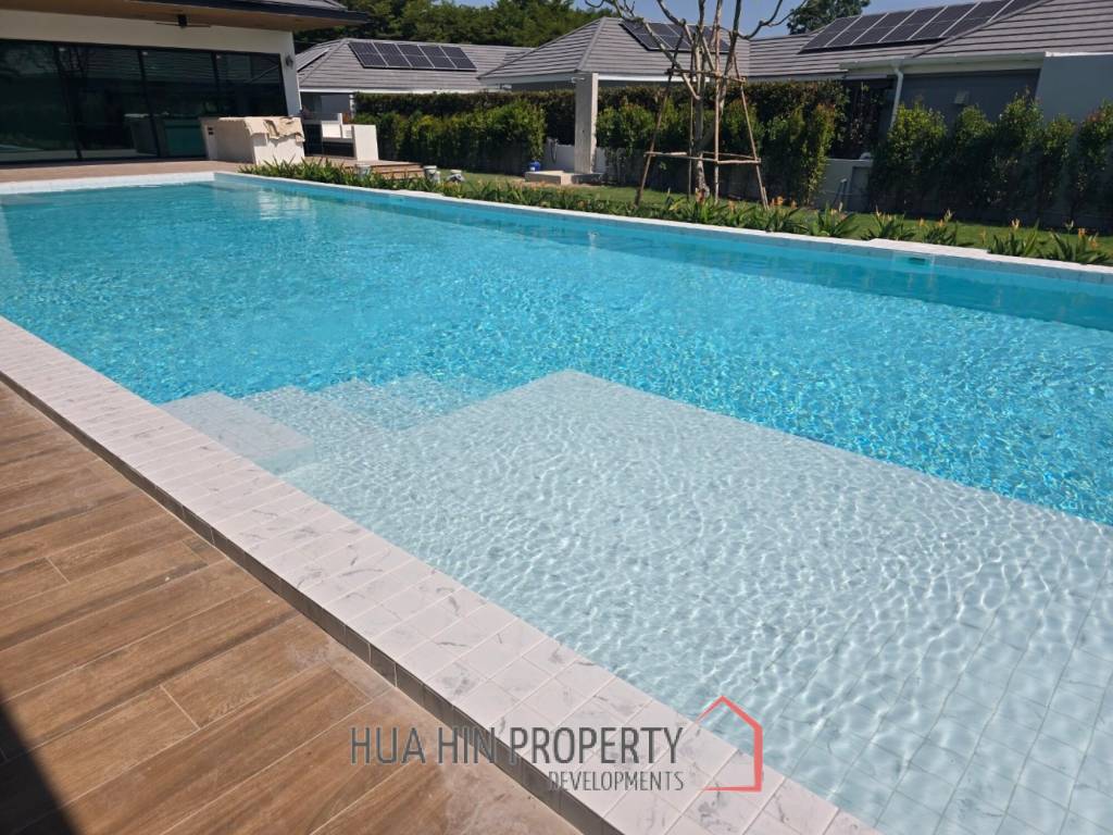 PALM HILLS HOMES  : 4 bed luxury pool villa with Lifetime Golf Membership
