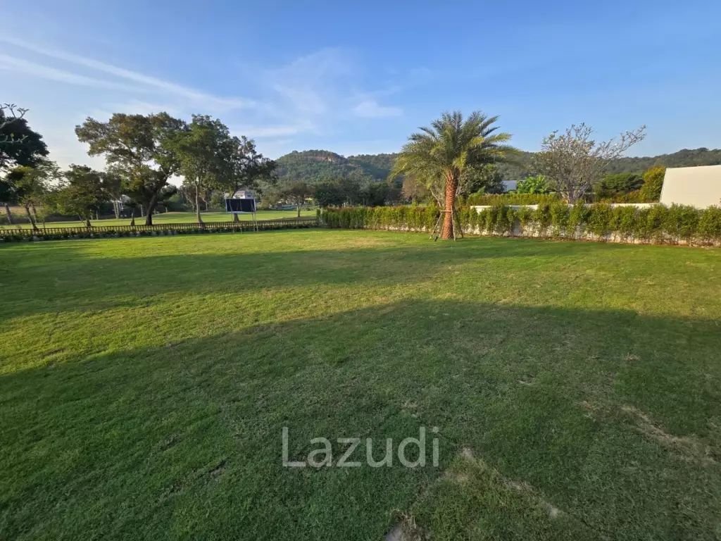 PALM HILLS HOMES  : 4 bed luxury pool villa with Lifetime Golf Membership