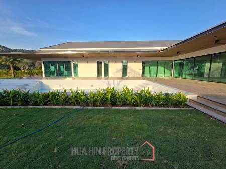 PALM HILLS HOMES  : 4 bed luxury pool villa with Lifetime Golf Membership