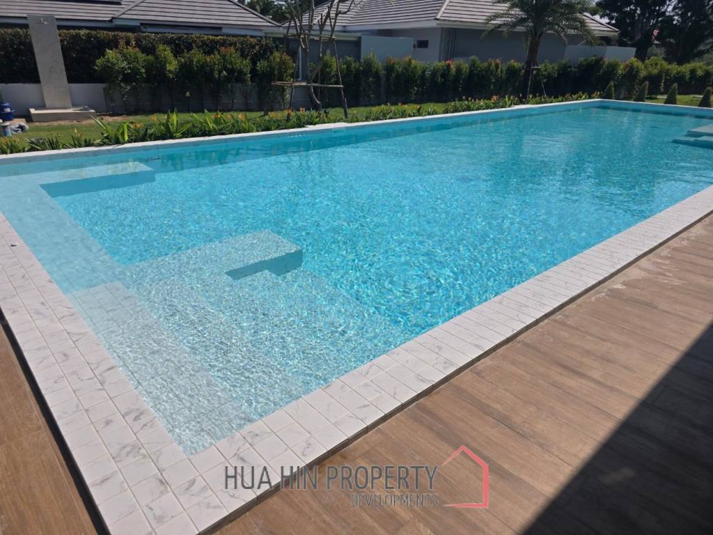 PALM HILLS HOMES  : 4 bed luxury pool villa with Lifetime Golf Membership