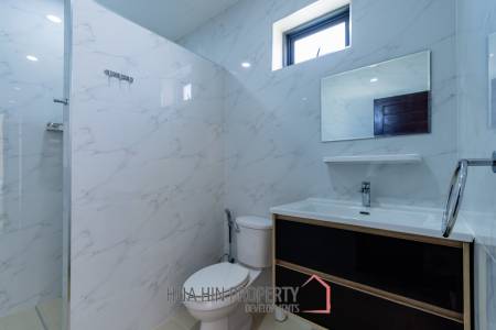 3 bed independent pool villa west of the city