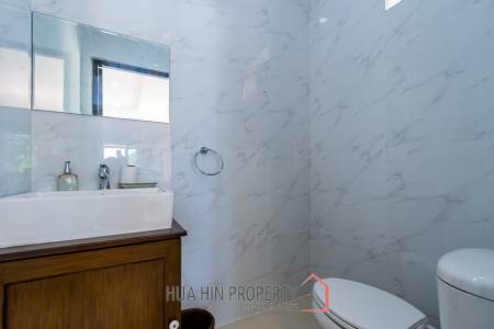 3 bed independent pool villa west of the city