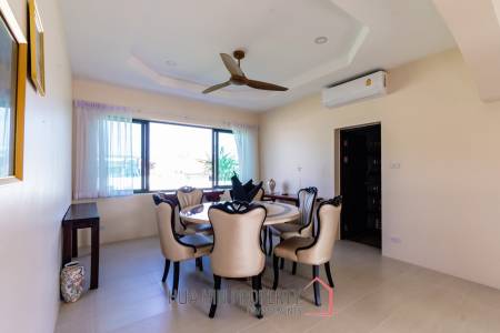 3 bed independent pool villa west of the city