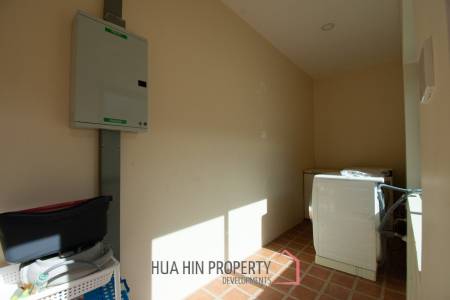3 bed independent pool villa west of the city