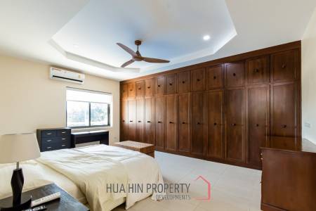 3 bed independent pool villa west of the city