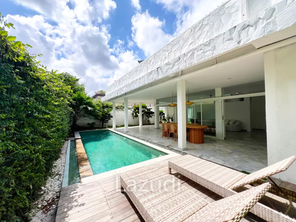 SPACIOUS FREEHOLD VILLA IN SEMINYAK, MOMENTS FROM PETITENGET BEACH