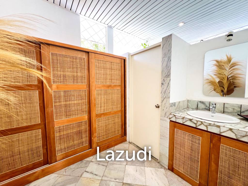 SPACIOUS FREEHOLD VILLA IN SEMINYAK, MOMENTS FROM PETITENGET BEACH