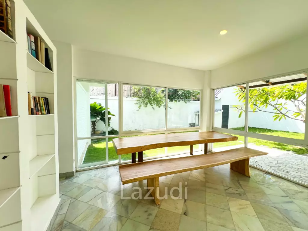 SPACIOUS FREEHOLD VILLA IN SEMINYAK, MOMENTS FROM PETITENGET BEACH