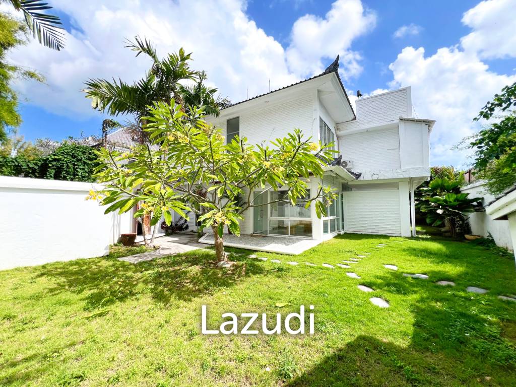 SPACIOUS FREEHOLD VILLA IN SEMINYAK, MOMENTS FROM PETITENGET BEACH